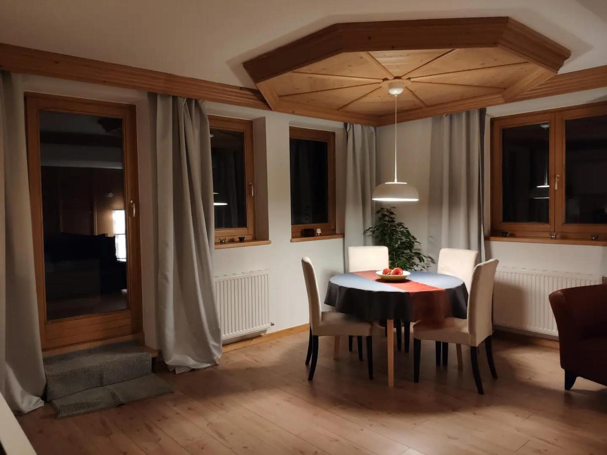 Alpendohle Apartments אינסברוק חדר תמונה