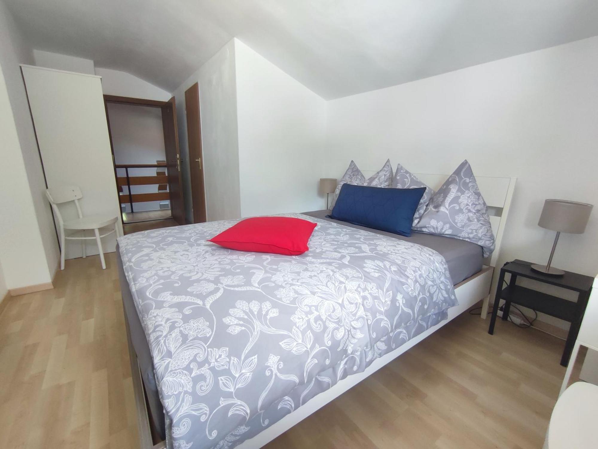 Alpendohle Apartments אינסברוק חדר תמונה